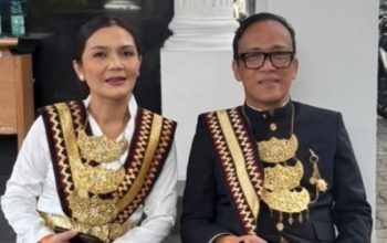 KPK Amankan Sejumlah Barang Elektronik Hingga Alphard dari Rumah Noel