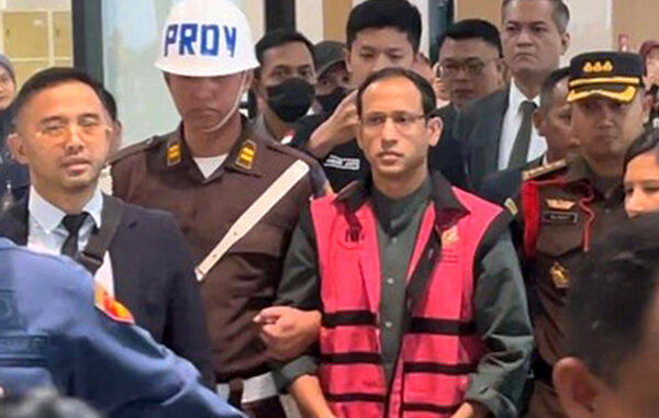 Diperiksa Tiga Kali, Nadiem Tersangka Dugaan Korupsi Pengadaan Laptop di Kemendikbudristek