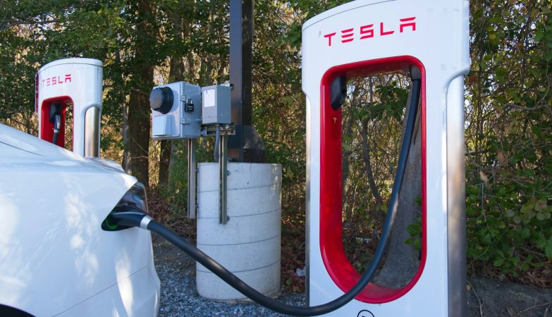 NHTSA Mulai Penyelidikan soal Keluhan Pintu Tesla Tak Berfungsi
