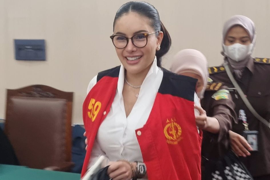 Duhh! Nikita Tambah Panjang Daftar Tingkah Nyentrik Selama Sidang Pemerasan dan TPPU