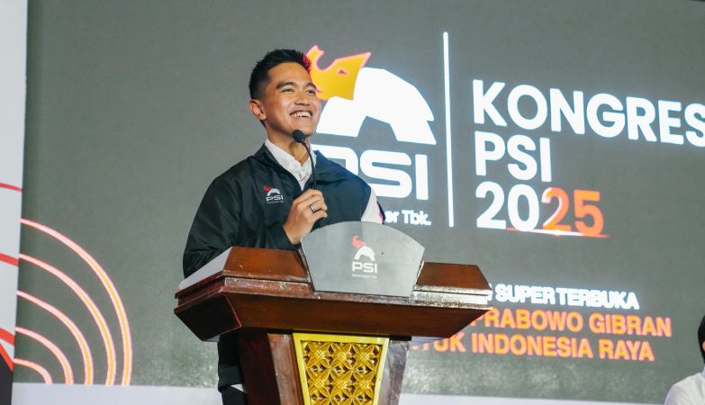 Putra Jokowi Ungkap tentang Dewan Pembina PSI Inisial "Bapak J"
