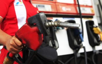 Stok BBM Diklaim Tak Langka, Kuota Impor Tambah 10 Persen