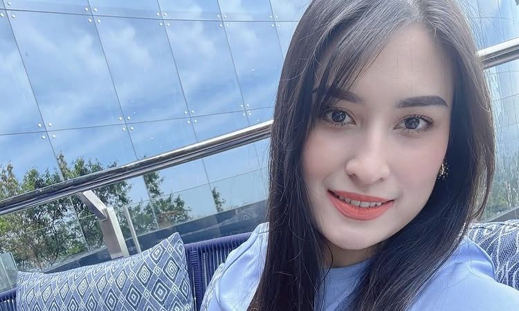 Dikaruniai Satu Putra, Angbeen Mantap Ceraikan Adly Fairuz