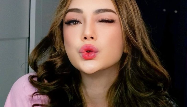 Celine Ungkap Risiko Aktris Wanita di Industri Hiburan