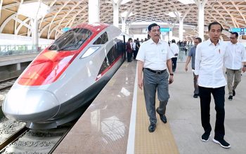 Danantara Kaji Dua Strategi Bantu KAI Keluar dari Utang Kereta China
