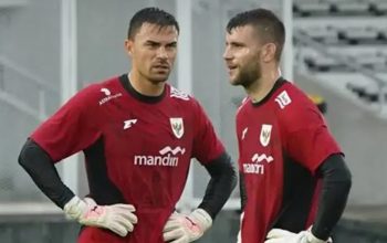 Paes Atau Emil di Bawah Mistar Garuda saat Lawan Saudi?
