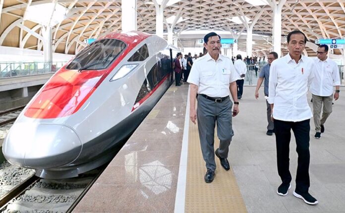 Utang ke China Diharap Tak Hambat Rencana Proyek Kereta Cepat Jakarta-Surabaya