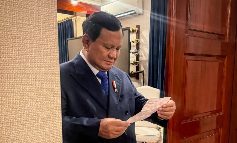 Sepucuk Surat dari Siswa Sekolah Rakyat untuk Presiden: “Tunggu Kami Ya, Pak…”