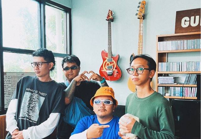 Patah Hati, Peni Power Pop dari Malang Perkenalkan “Kota”