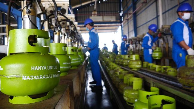 Bahlil dan Menkeu Bahas Pasokan LPG Bersubsidi Jelang Hari Raya Natal dan Tahun Baru