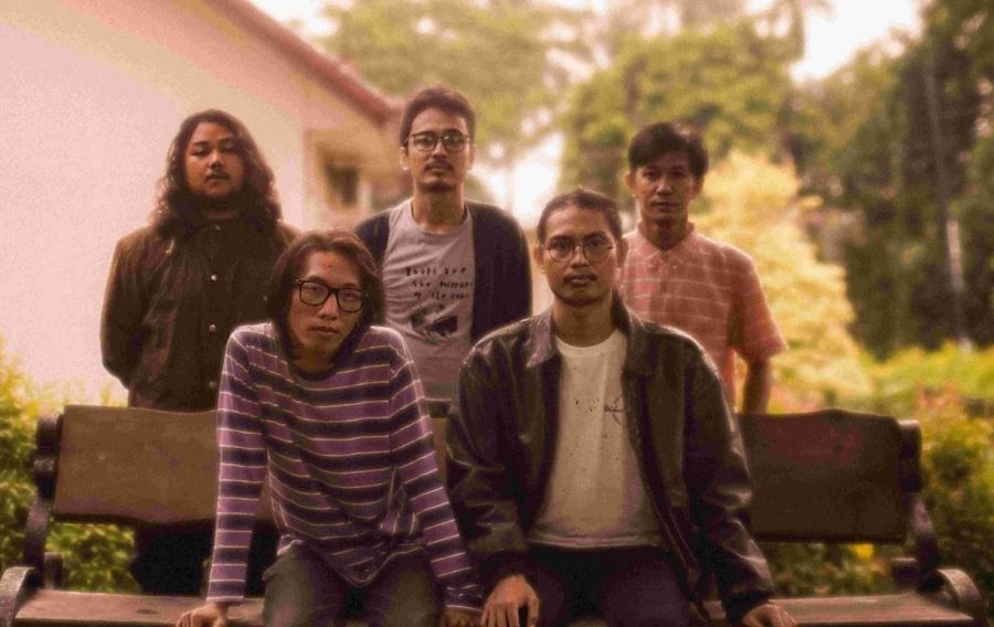 Warna Baru Radioshifter Memang Kontras