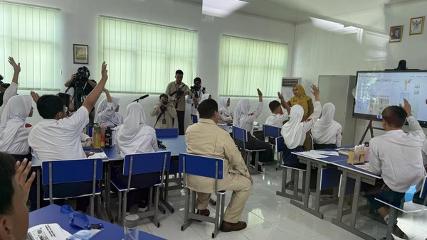 Digitalisasi Pembelajaran Diharap buat Anak Lebih Konteksual, Target 288.865 Sekolah