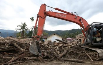 Distribusi Air Hingga Paket Kebersihan Dipercepat ke Titik Pengungsian yang Terisolir