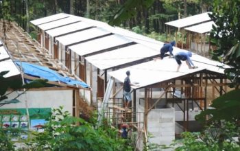 Hunian Sementara untuk Korban Bencana Ditarget Rampung Sebelum Ramadan, 473.288 Pengungsi dan Bantuan 1.266 Ton