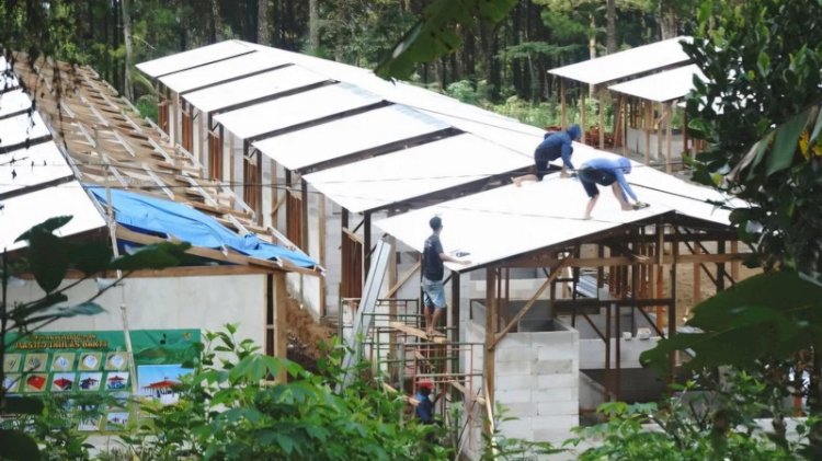 Hunian Sementara untuk Korban Bencana Ditarget Rampung Sebelum Ramadan, 473.288 Pengungsi dan Bantuan 1.266 Ton