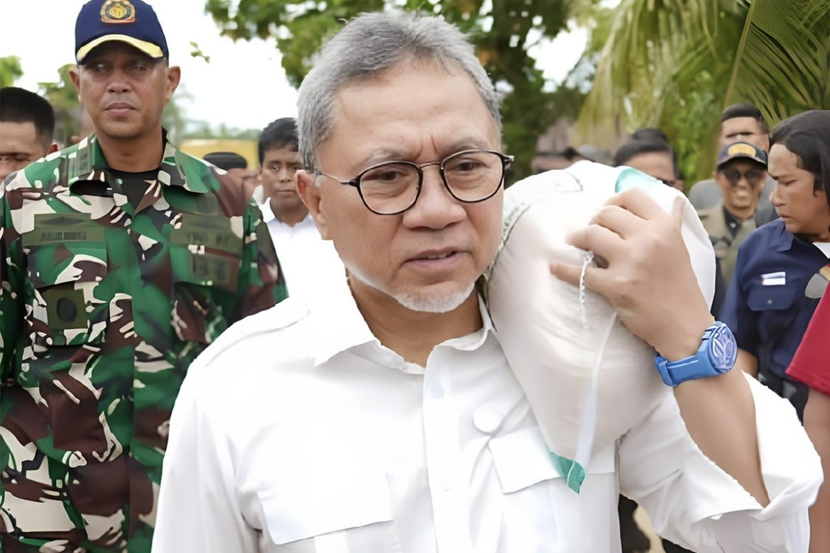 Pejabat Diimbau Tak Wisata Bencana dan Jadikan Rakyat Objek