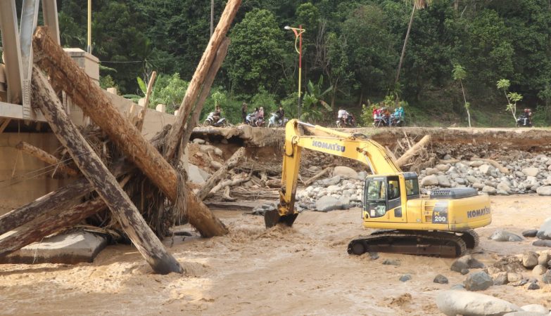 Sepakat Tolak Bantuan dari Luar dan Usulan Status Bencana Nasional yang Bersifat Mandiri