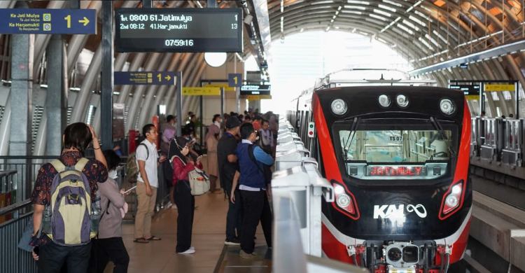 Transportasi Umum di Jakarta Digratiskan
