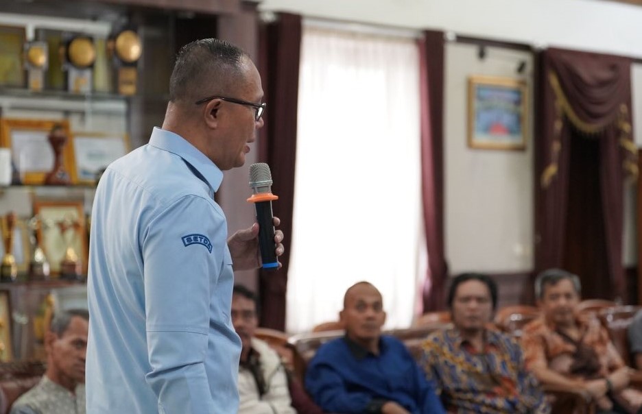 Cair, Ayep Zaki Serahkan SP2D Pengadaan Lahan Makam untuk Warga Kota Sukabumi