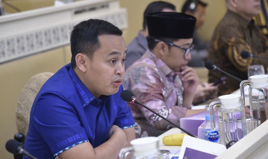 Ujang Bey Nilai Sanksi terhadap Bupati Aceh Selatan Sudah Tepat