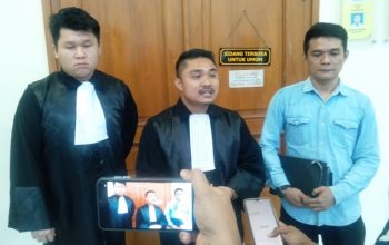 Membela Diri dan Dakwaan Tak Lengkap Serta Keliru, Kuasa Hukum Mohon Budi Dibebaskan