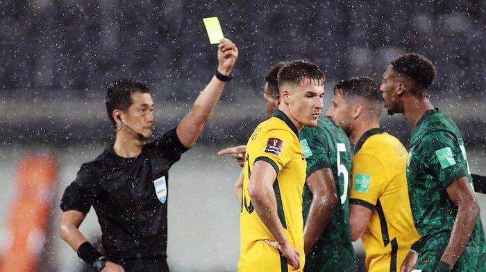 Duel Persib Kontra Persija Dipimpin Wasit FIFA, Empat Laga dengan Tiga Kartu Kuning