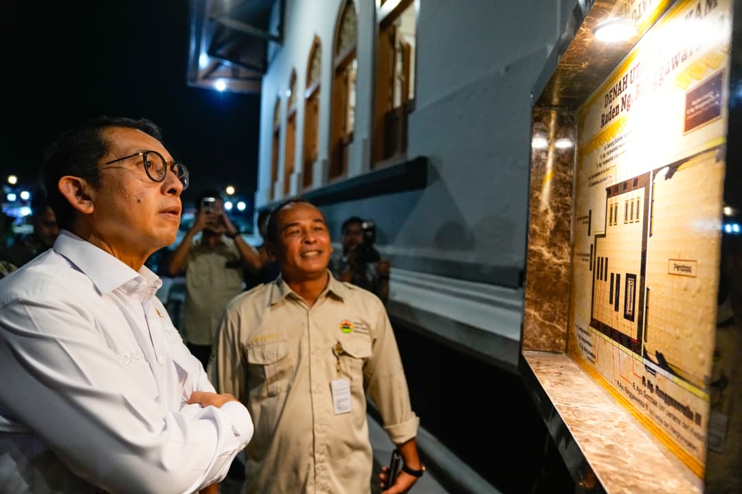 Pemugaran Kompleks Makam Raden Ngabehi Ranggawarsita Penghormatan Besar Sastra Jawa.