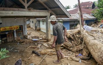 Prabowo Beberkan Alasan Tak Tetapkan Status Bencana Nasional
