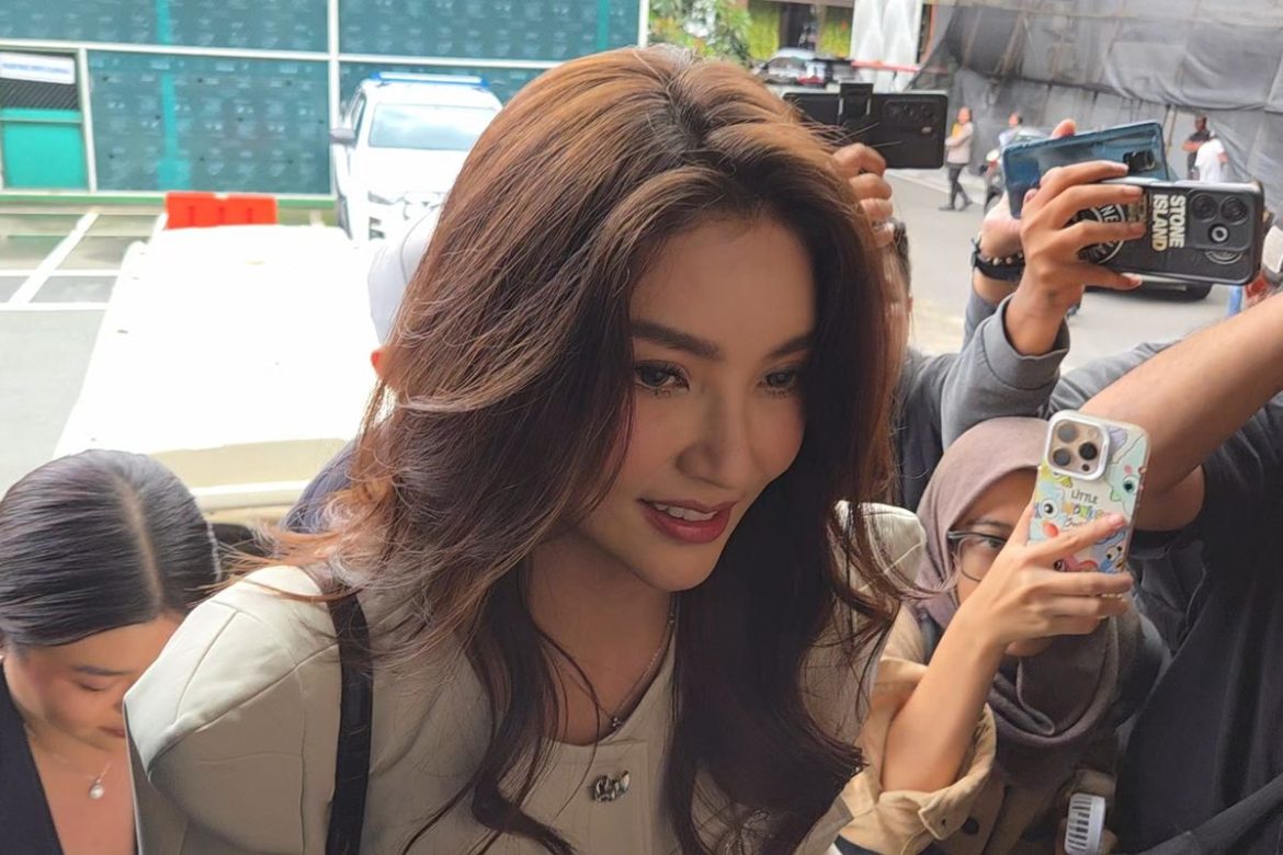 Sarwendah Dapat 16 Pertanyaan Seputar Dugaan Penghinaan