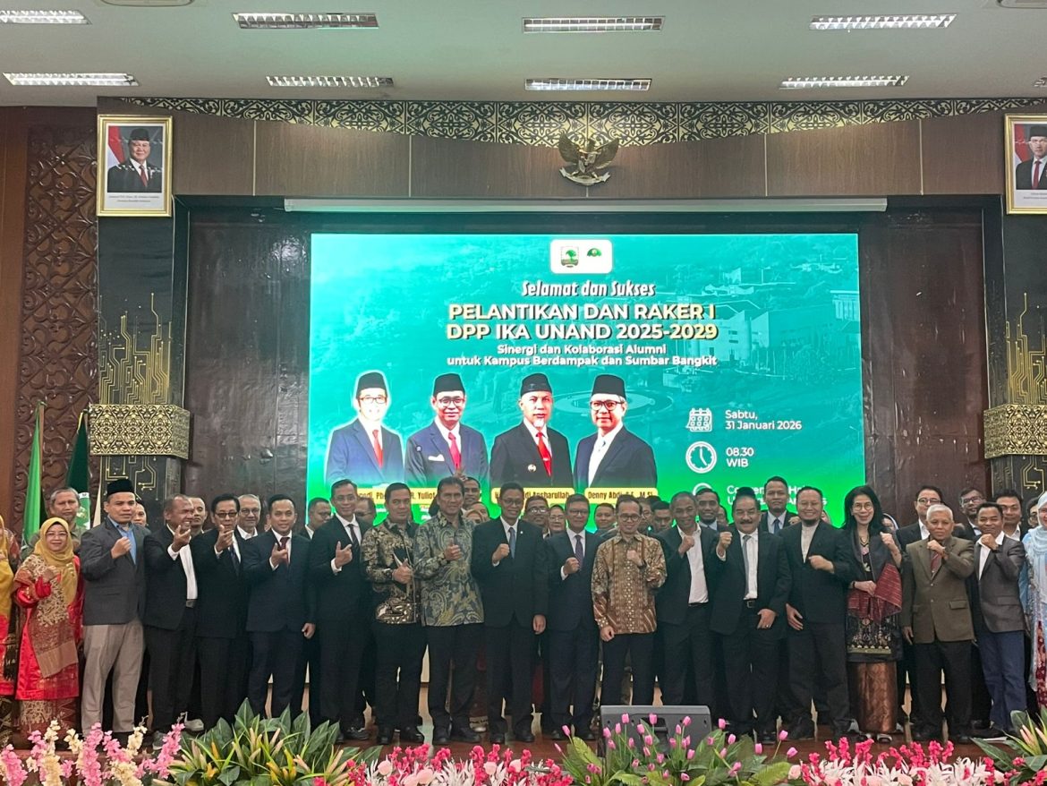 Shadiq Pasadigoe Didaulat sebagai Ketua Dewan Pembina IKA Unand