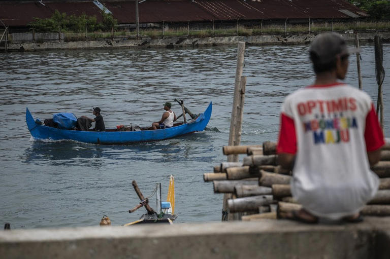 Trenggono Laporkan terkait Perkembangan Pembangunan Kampung Nelayan