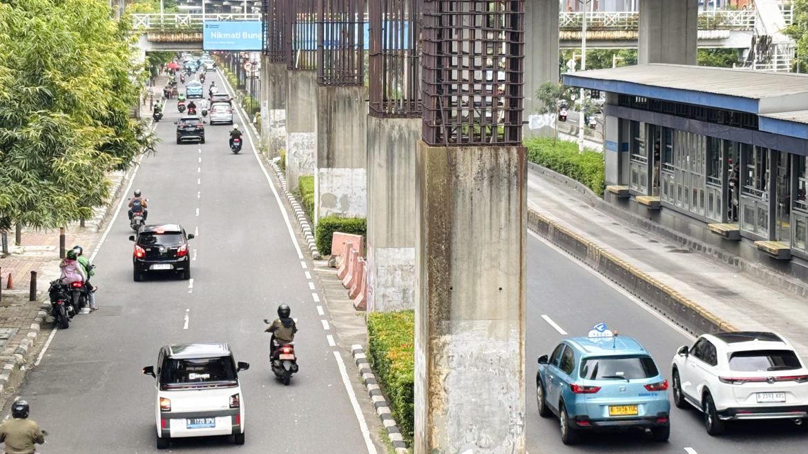Pembongkaran Tiang Monorel Mangkrak Diminta Lebih Cepat Sebelum Target