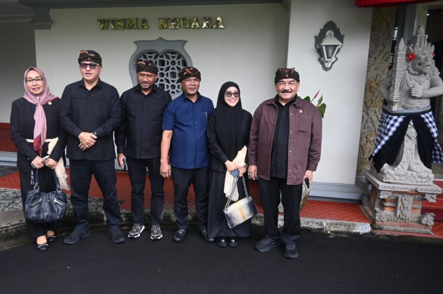 Shadiq Dorong Pengelolaan Istana Tampaksiring Berorientasi Pelestarian Sejarah dan Budaya