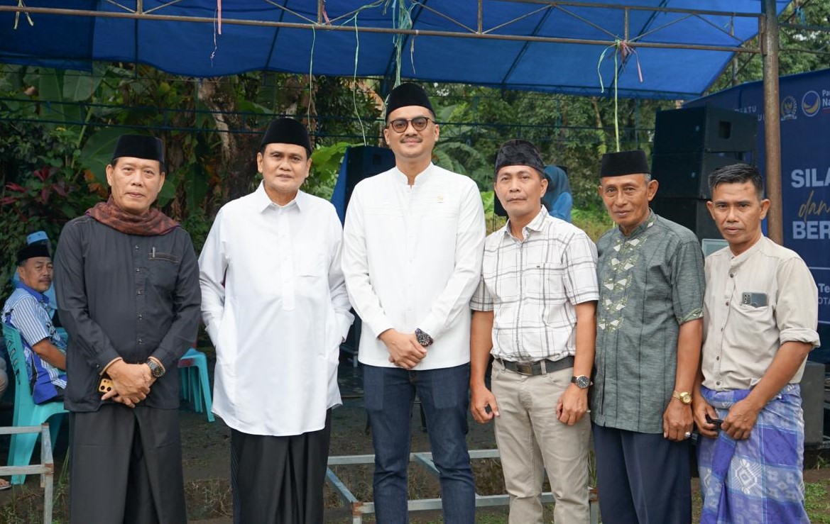 Masjid Hasnah Syam Diresmikan Anak dan Suami